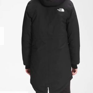 Black THE NORTH FACE  winter coat